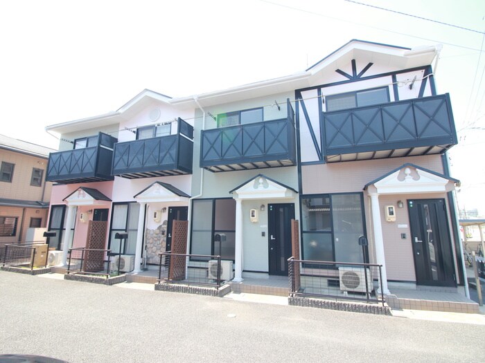 外観写真 VIBRE一色　B棟