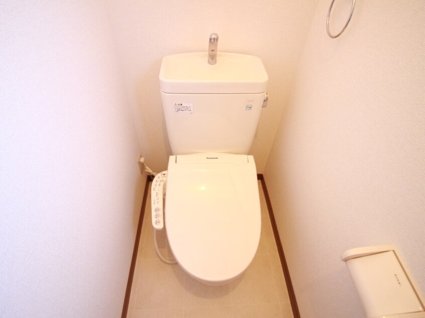 トイレ VIBRE一色　B棟