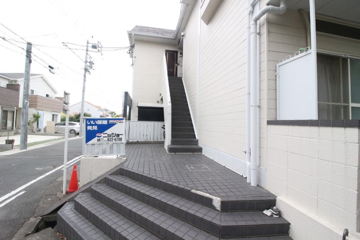 エントランス部分 エスポワール左京山