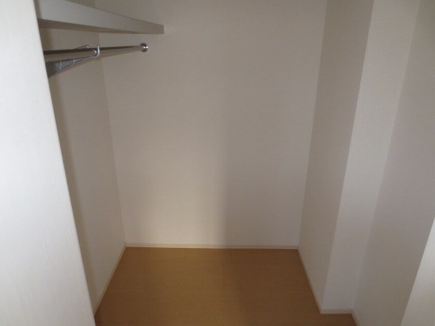 収納 グラスウィン