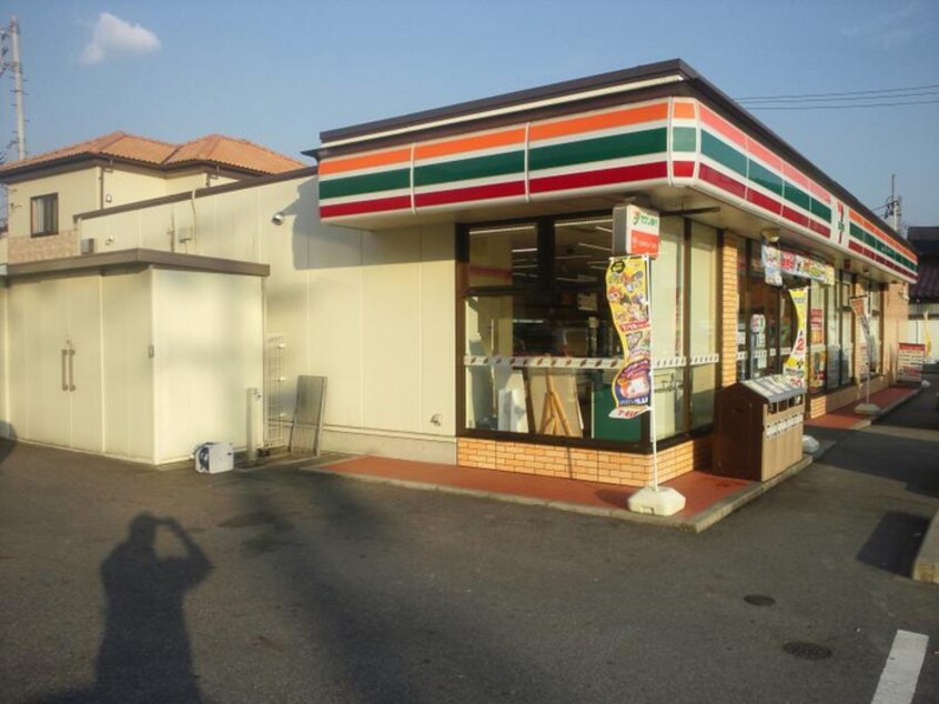 セブンイレブン(コンビニ)まで727m グラスウィン