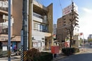 名古屋白山郵便局(郵便局)まで732m ﾌﾟﾚｻﾝｽ栄ﾗｲｽﾞ(1203)