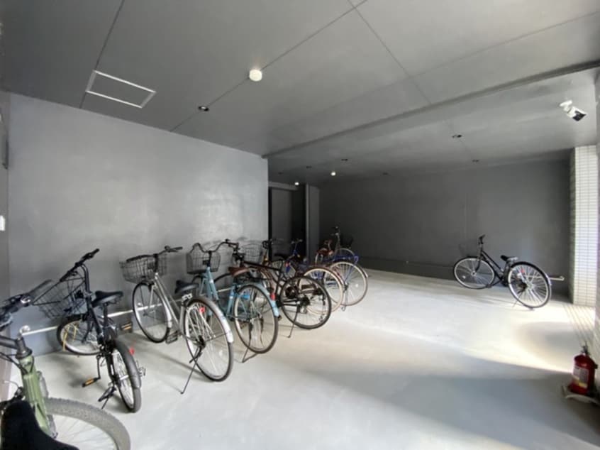 駐輪場 シェモア泉