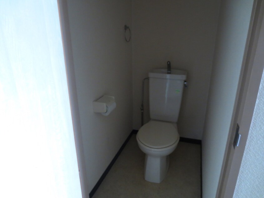 トイレ シルクビル