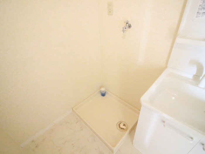 洗濯機置場 エレガンスマインⅢ