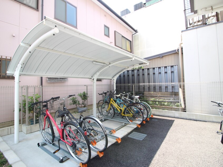 駐輪場 ジェネラーダ