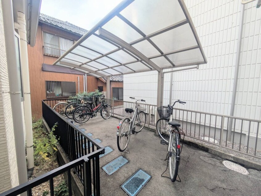 駐輪場 ＯＰＵＬＥＮＣＥ若宮