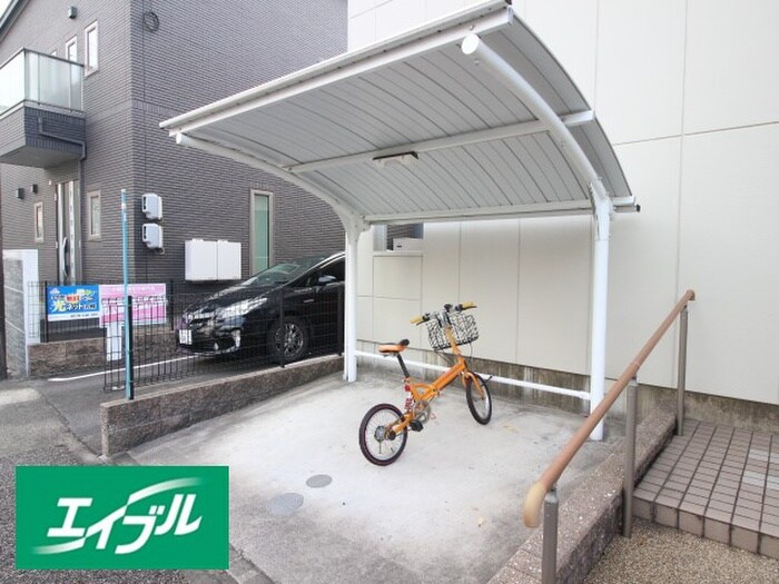 駐輪場 ドエル山王
