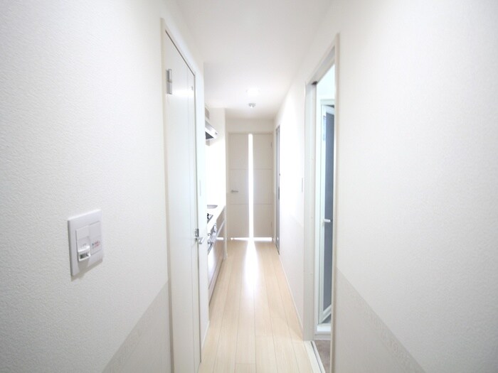 廊下 プレミアムコート新栄