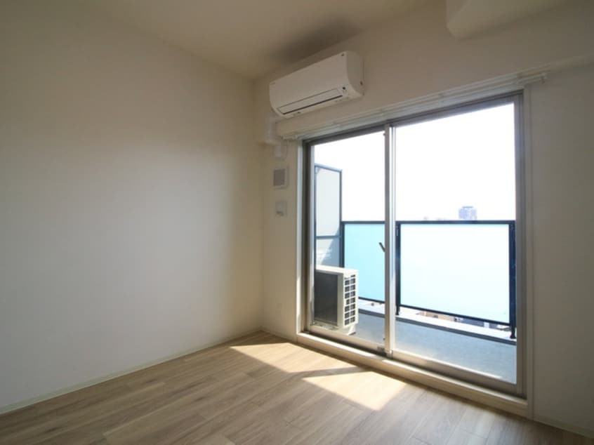 居室 ﾌﾟﾚｻﾝｽ新栄ﾕﾘｼｽ(806)