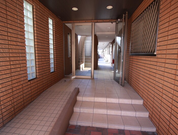 エントランス部分 ベルステージ竹の山２