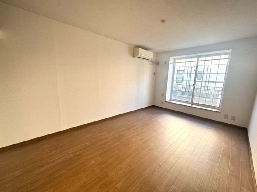 居室 ア－バンムラセ