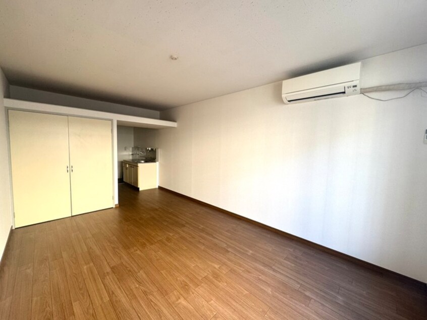 居室 ア－バンムラセ