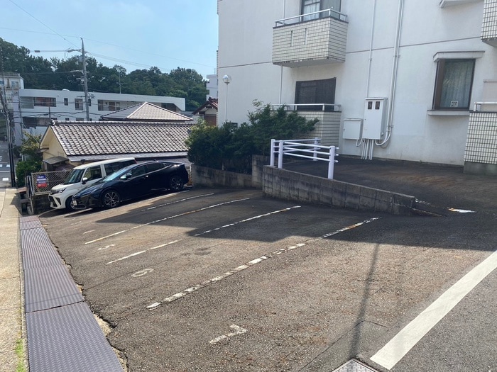 駐車場 ビラージュ峰