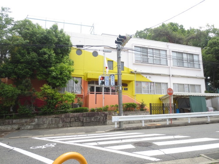 やまさと保育園(幼稚園/保育園)まで300m ビラージュ峰