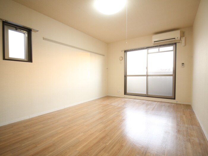 居室 TOYOOKA APARTMENT