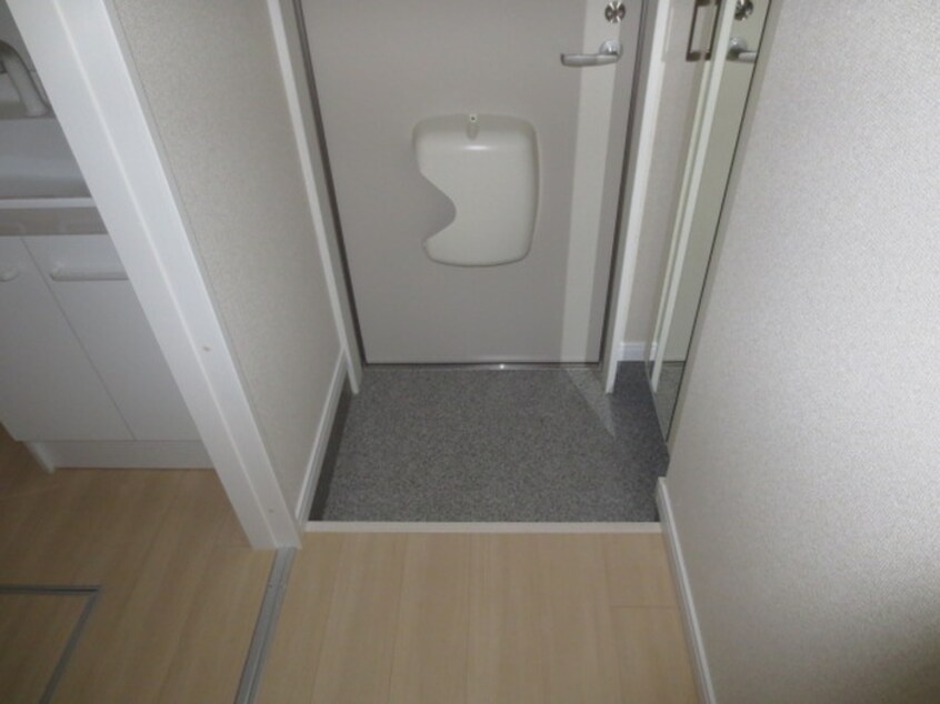 玄関 サニーウエル