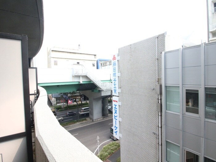 室内からの展望 昴名駅南