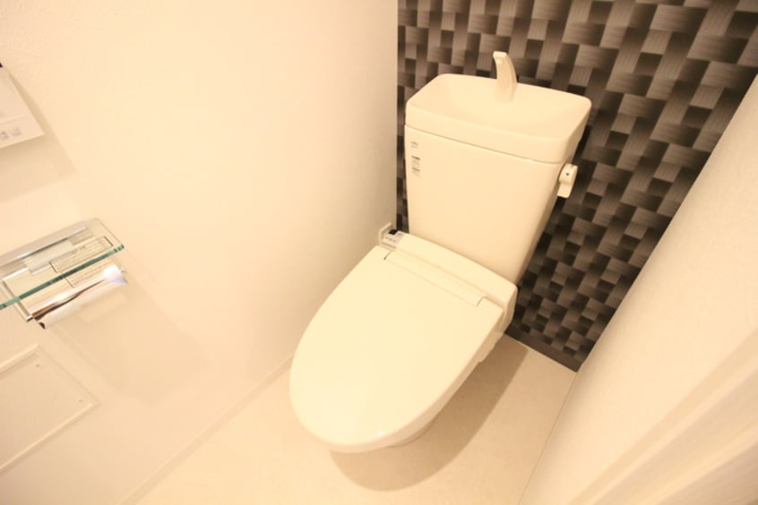 トイレ FIRST　RESIDENCE　SAKAE