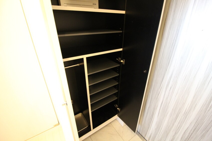 靴箱 FIRST　RESIDENCE　SAKAE