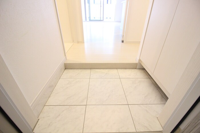 玄関 FIRST　RESIDENCE　SAKAE