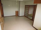 居室 三和ビル