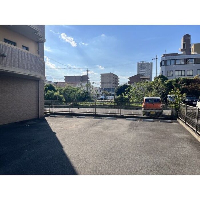 駐車場 コンフォート高畑