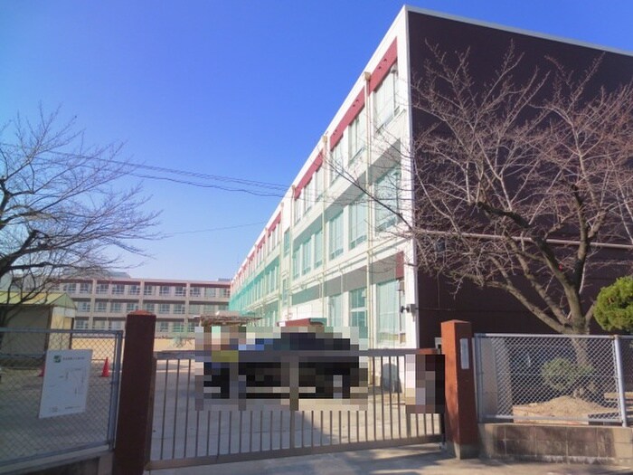 名古屋市立荒子小学校(小学校)まで1160m コンフォート高畑