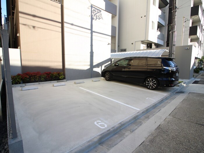 駐車場 モンテーニュ名駅