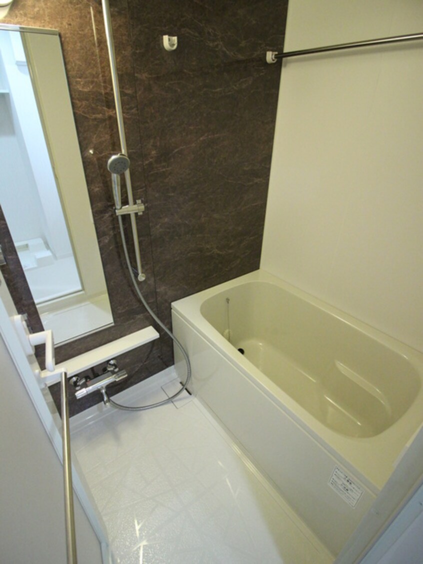 バス／シャワールーム等 モンテーニュ名駅