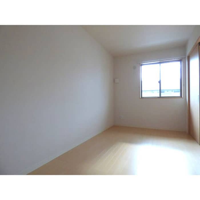 内観写真 キューブ黄金