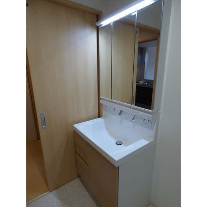 洗面 キューブ黄金