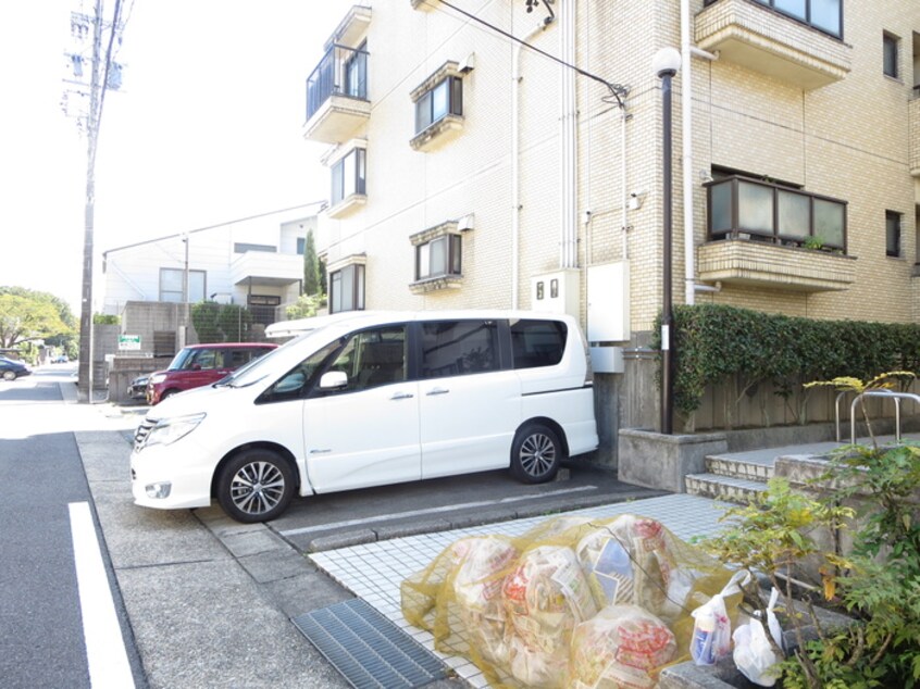 駐車場 ロイヤルマンション社ヶ丘