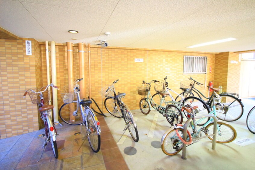 駐輪場 シティライフ覚王山北