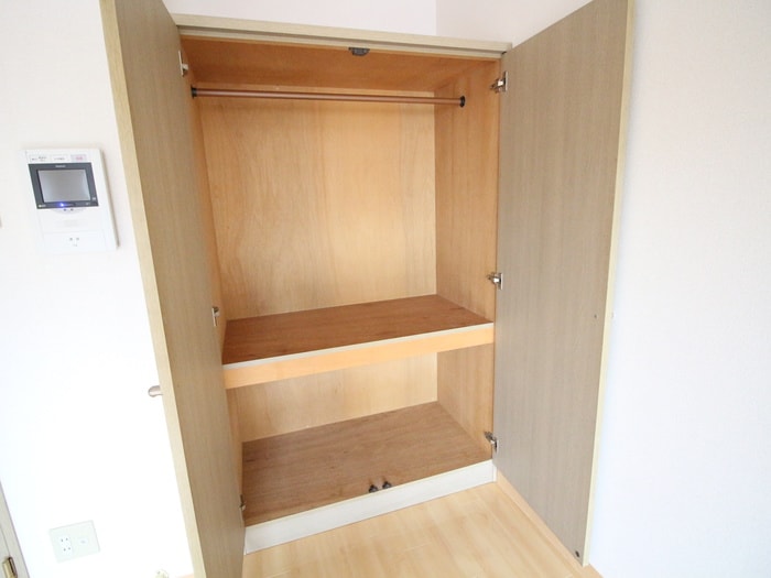 収納 クレスト泉