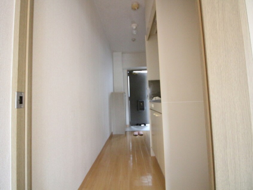 廊下 クレスト泉