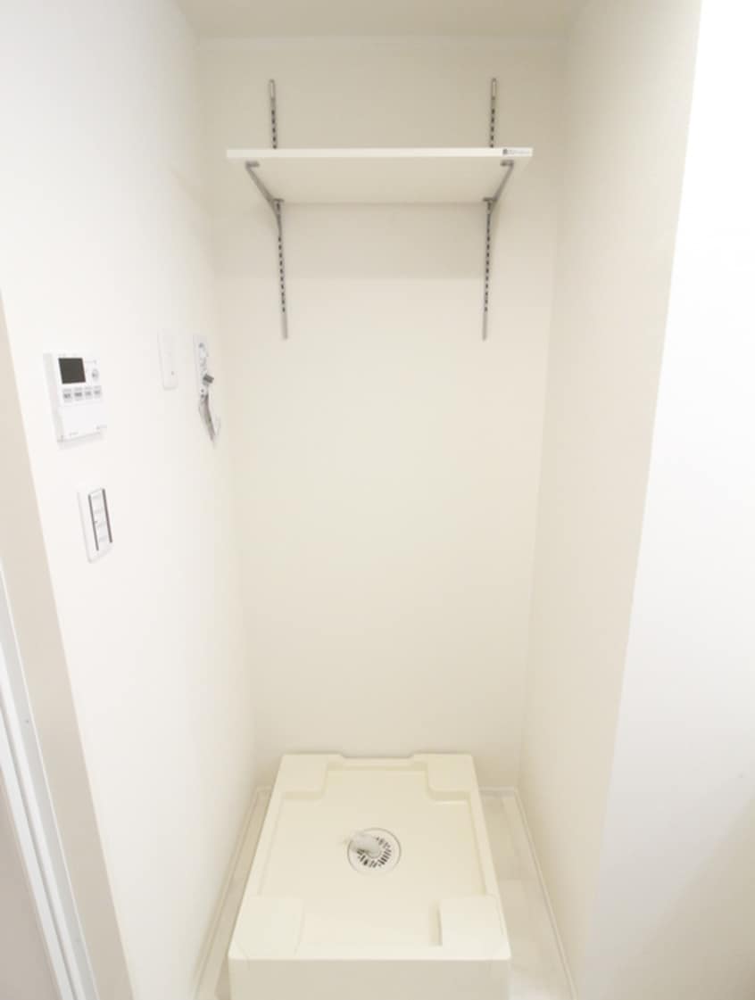 洗濯機置場 コム　ジュ　スイ