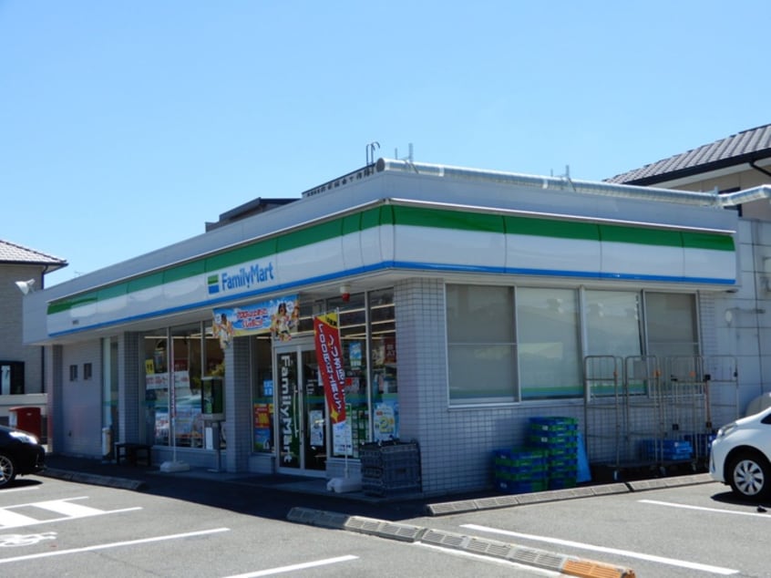 ファミリーマート　味美町店(コンビニ)まで390m クレセール
