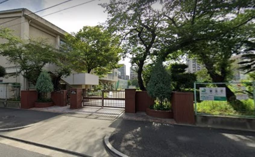 名古屋市立千早小学校(小学校)まで144m リベラル