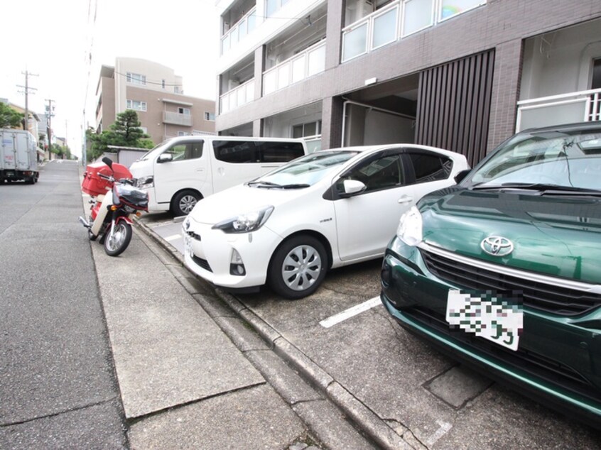 駐車場 山田ハイツ