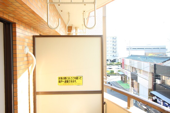 室内からの展望 ルビ－ビル