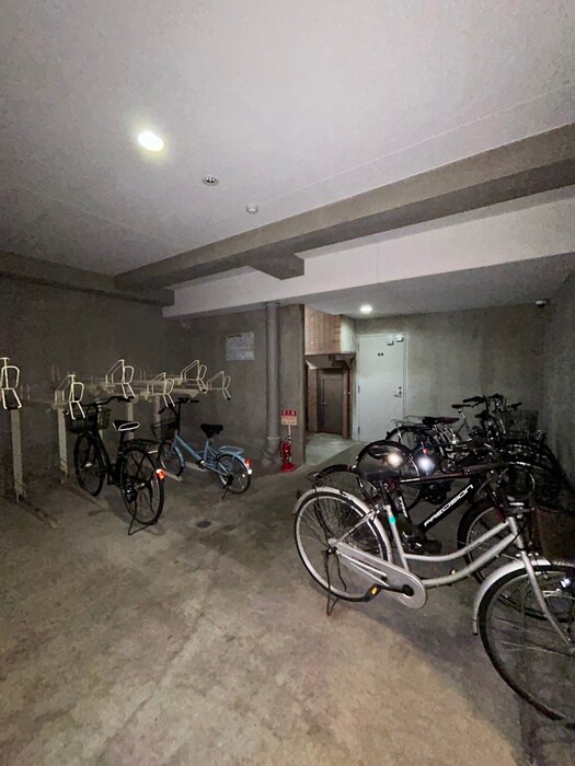 駐輪場 アーバン伏見