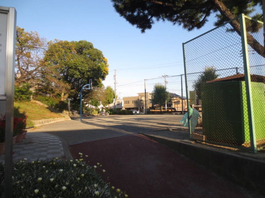 密柑山公園(公園)まで750m レオン