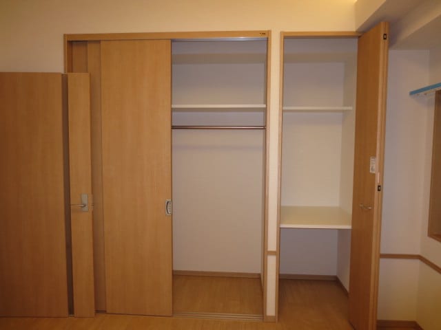 収納 パラシオン西新