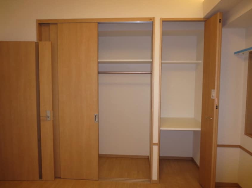 収納 パラシオン西新