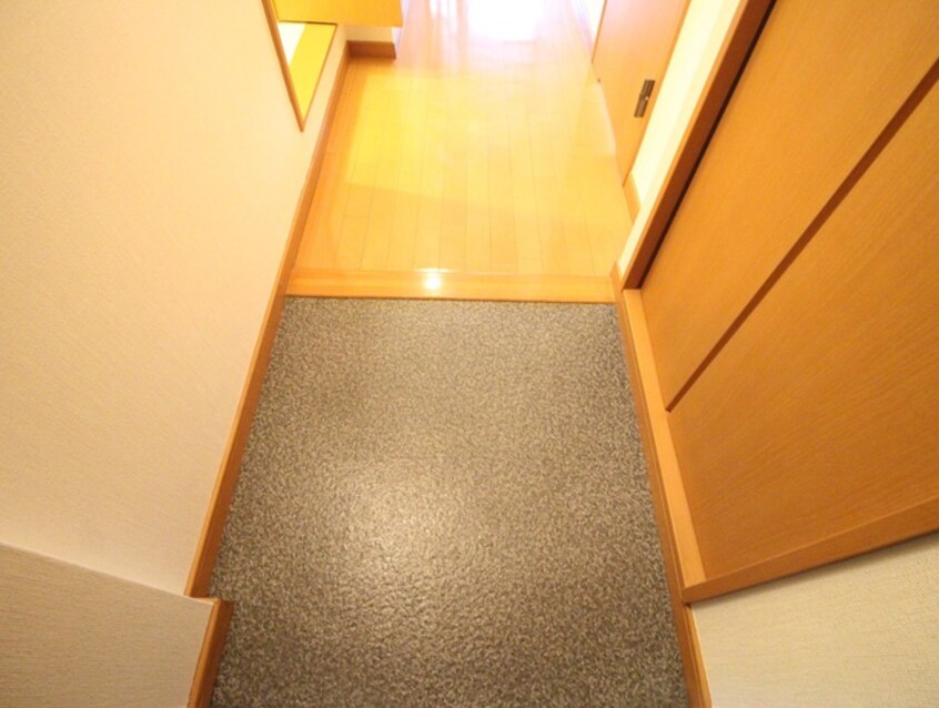 玄関 ウイングＦ・Ｓ