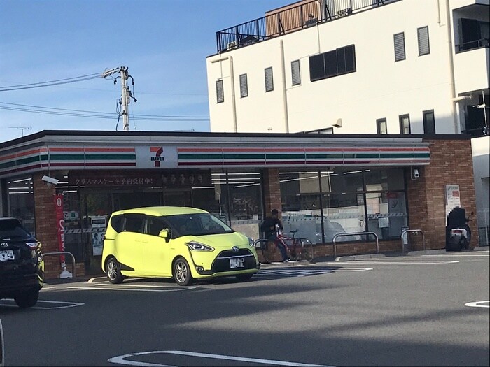 セブンイレブン名古屋市場木町店(コンビニ)まで400m 第３サダクラ