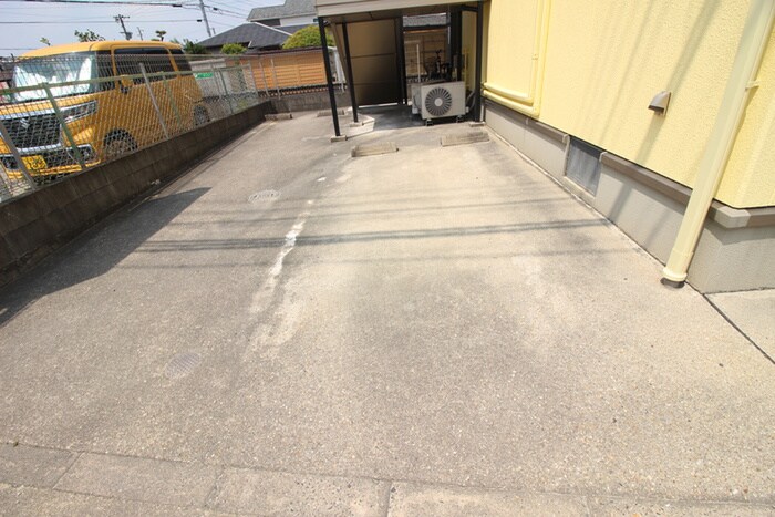 駐車場 １１るー６ｉ