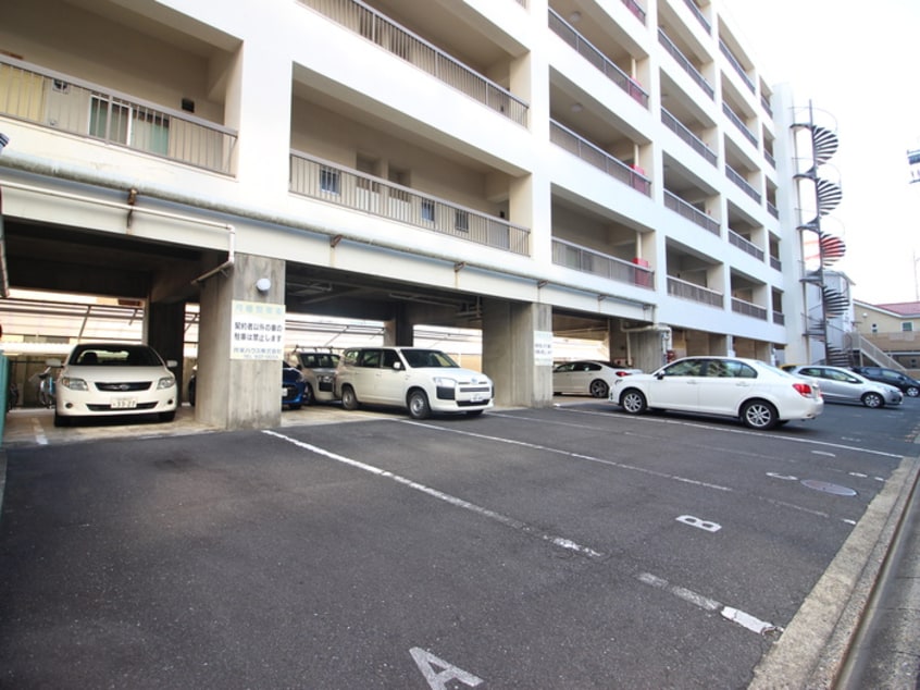 駐車場 共栄ビル