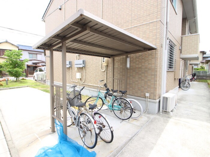 駐輪場 パストラル楠